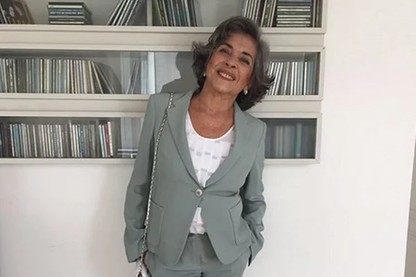 Betty Faria arrasa ao mostrar corpo em forma aos 76 anos