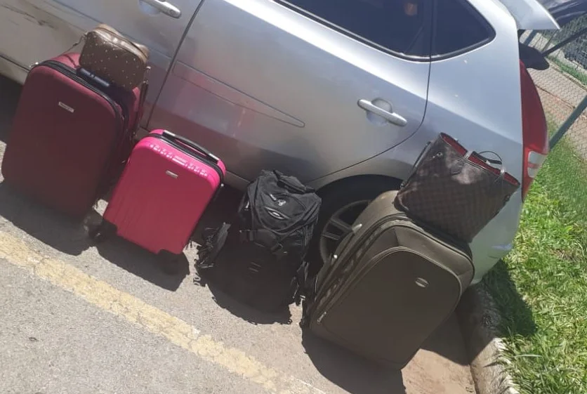 Bonnie e Clyde? Preso casal suspeito de roubar residências no DF - imagem 3 Bonnie e Clyde? Preso casal suspeito de roubar residências no DF - imagem 3