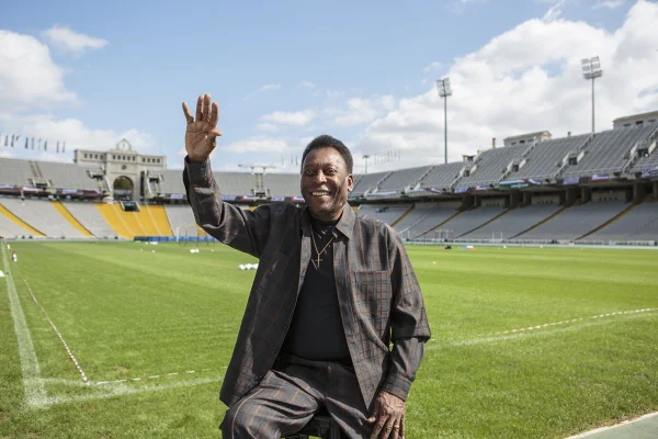 Pelé encerra parceria de mais de 50 anos com agente pessoal