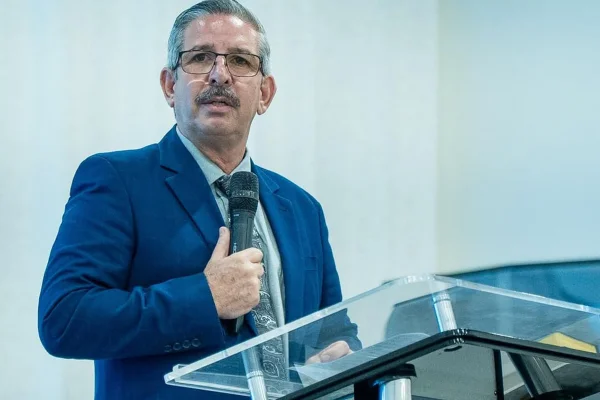 Pastor Riter José Marques de Souza renuncia a cargo nacional após ser exposto por amante - Metrópoles