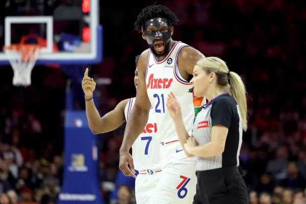 Foto colorida de embiid - metrópoles