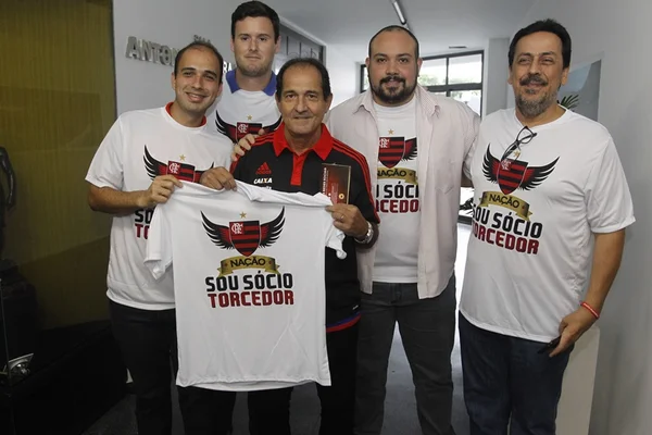 “Ganhar no Flamengo deve ser muito legal”, diz Muricy em apresentação