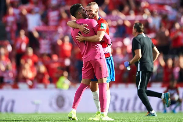 Granada vence Betis em casa e assume liderança da Liga Espanhola