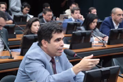 Ricardo Ayres