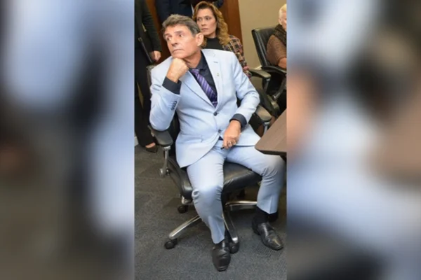 Juiz Milton Lívio