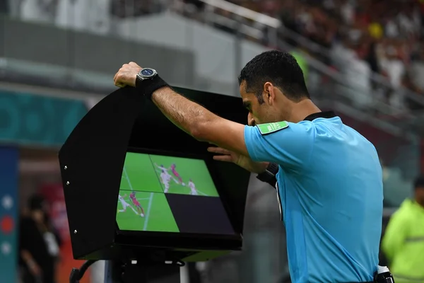 Por que não existe o “desafio” no VAR?