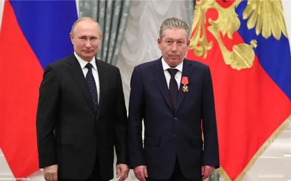 Oligarca russo morre ao cair de janela de hospital em Moscou