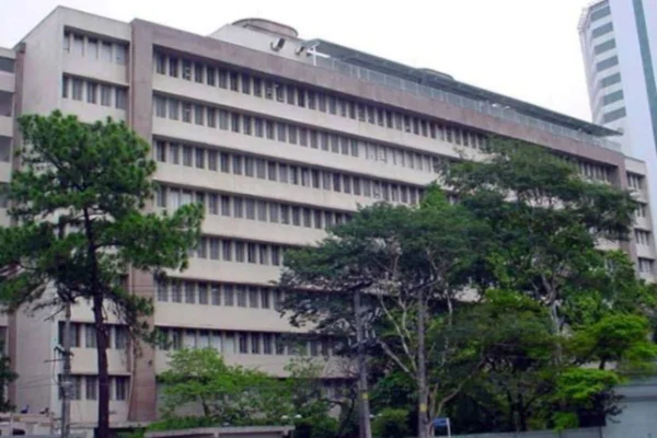 Médico assumiu contratada após dar aval para terceirização de hospital