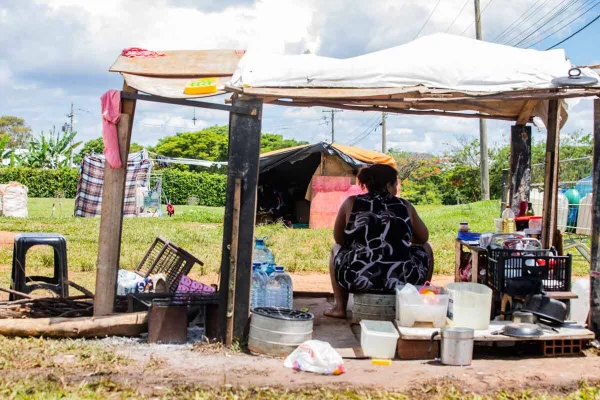 Barracos em gramado