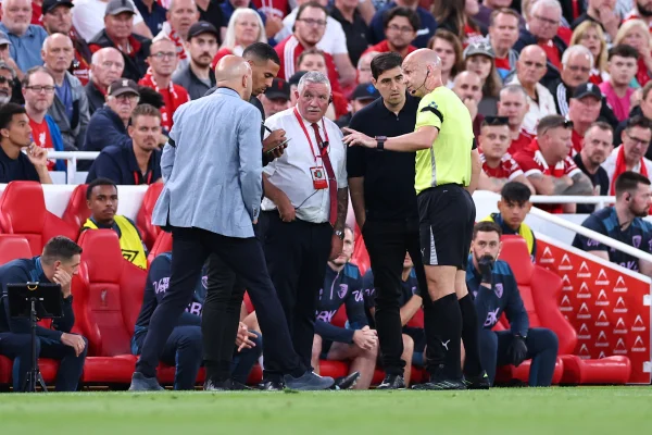 Imagem colorida do confronto entre Liverpool x Bournemouth
