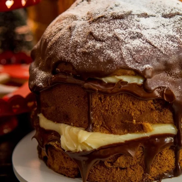 A aposta da Las Pitangas para esse Natal é o chotonone super recheado com brigadeiro de leite ninho com nutella A aposta da Las Pitangas para esse Natal é o chotonone super recheado com brigadeiro de leite ninho com nutella