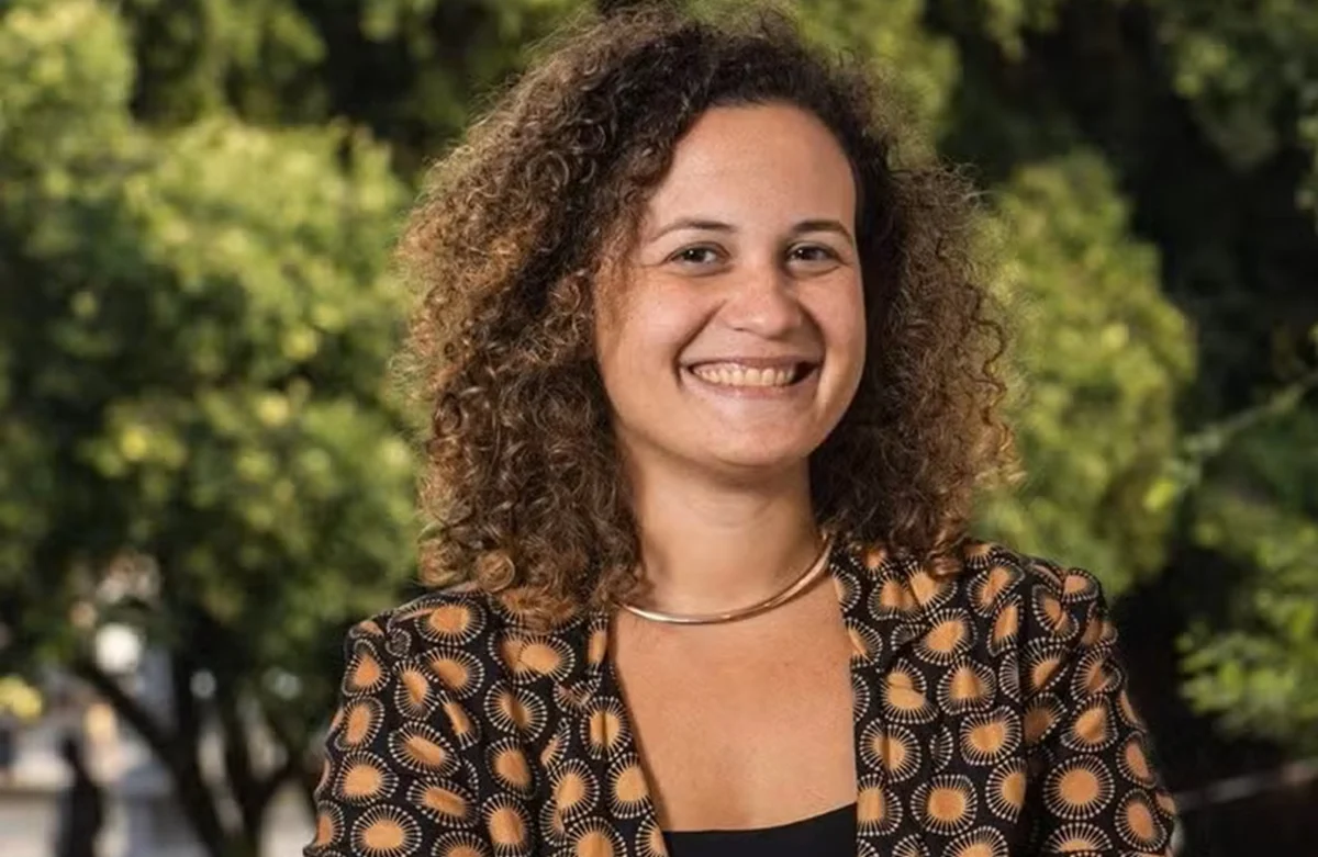 Secretária de redes deixa Secom e vai para campanha de João Campos - imagem 2 Secretária de redes deixa Secom e vai para campanha de João Campos - imagem 2