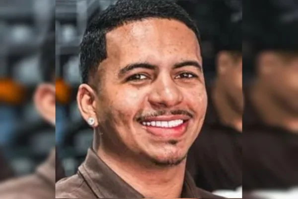 Bombeiro é executado com 10 tiros e 2 jovens ficam feridos em ataque