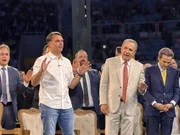 Flávio vai a culto com Douglas Ruas e fala em “guerra espiritual” no Brasil - imagem 4