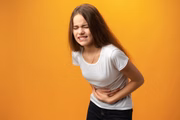 O chá também ajuda no alívio das cólicas menstruais
