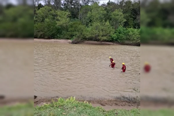 Pais de menino encontrado morto em barragem perceberam sumiço em 3 minutos