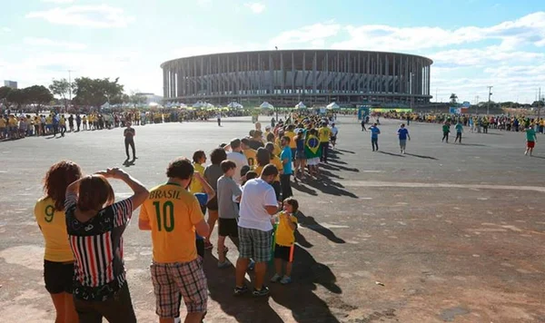 Apesar de filas e gramado ruim, GDF faz balanço positivo da Olimpíada
