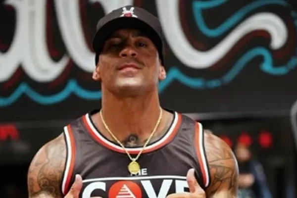 Influenciador fitness morre três meses após ser baleado em assalto