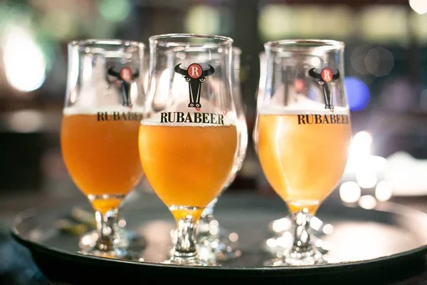 Restaurantes de Brasília passam a fabricar a própria cerveja
