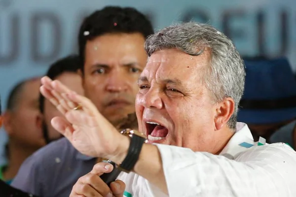 Fraga ataca Santa Cruz e Rede Globo após entrevista: “Lixo”