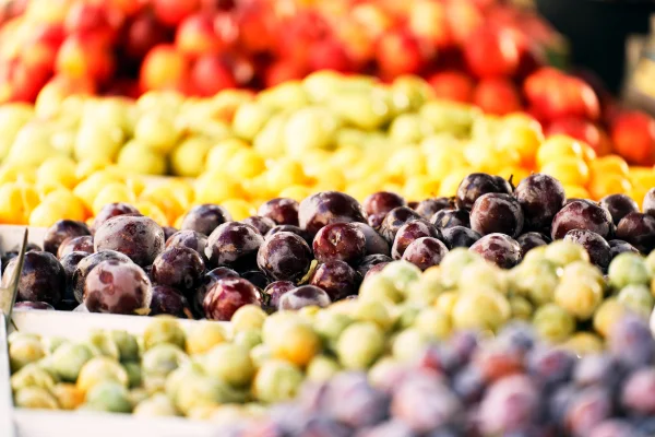 Nutri revela 7 benefícios da fruta que melhora da pele ao intestino