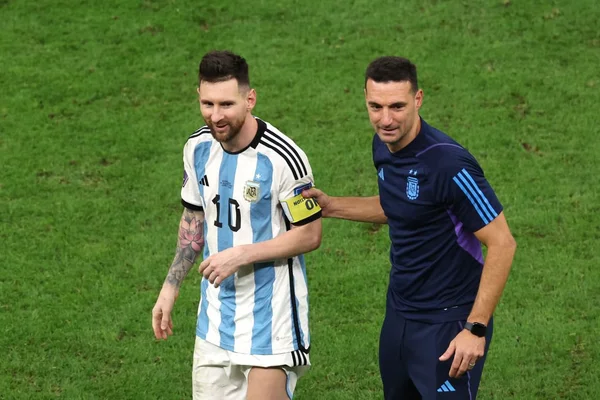 Técnico da Argentina revela conversa com Messi antes da Copa do Mundo