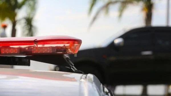 Fotografia de carros da polícia