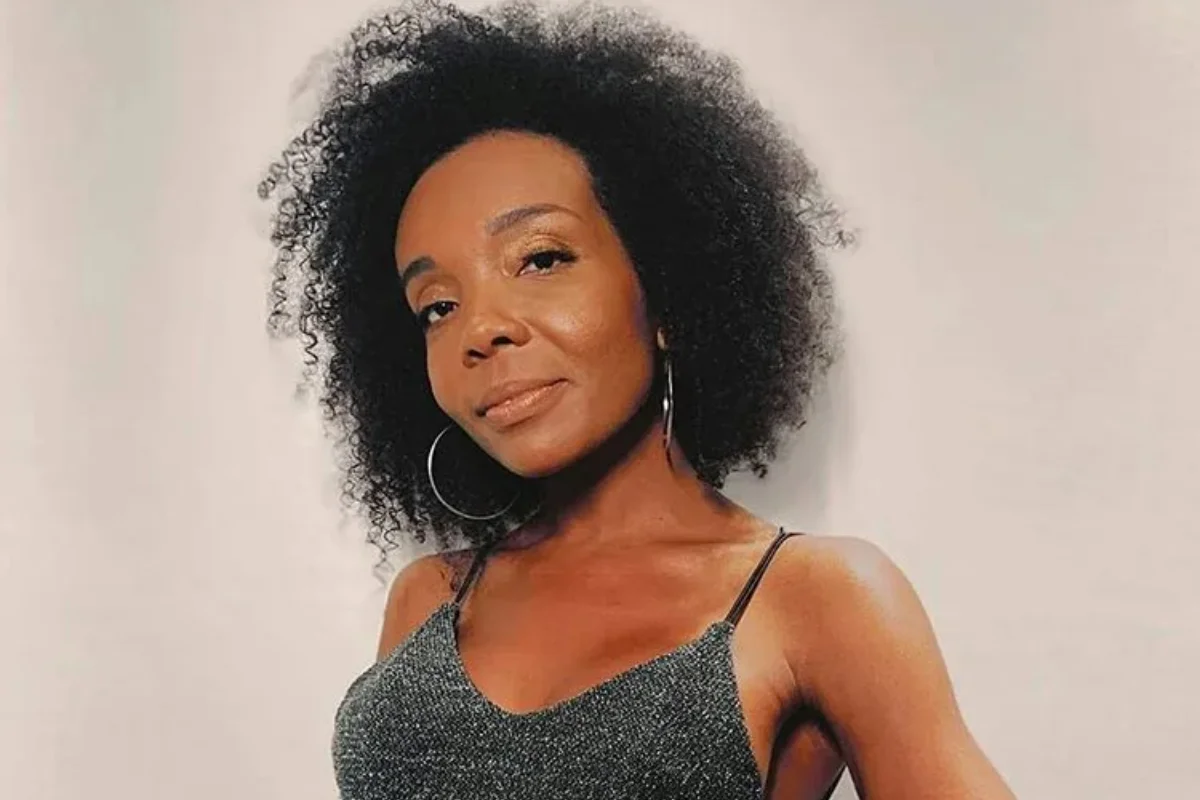 Thelma Assis. Thelma Assis.