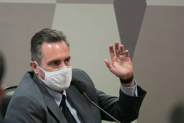 Nas redes, Dominguetti ataca esquerda e compartilha falas de Bolsonaro