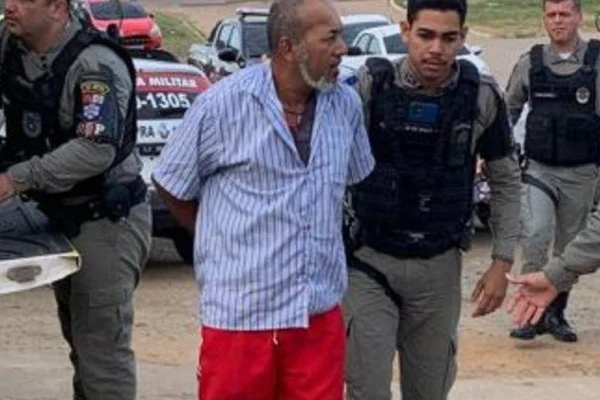 Preso suspeito de cometer chacina após crise de ciúmes. Cinco morreram