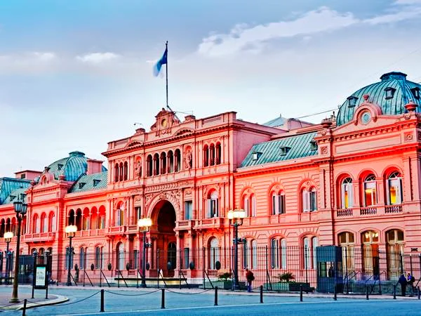 Eleições na Argentina: Casa Rosada é isolada após ameaça de bomba