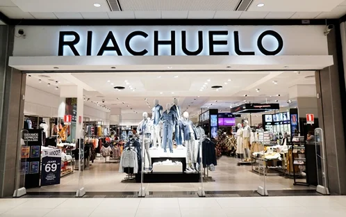 Guararapes, dona da Riachuelo, despenca na Bolsa após fechar fábrica