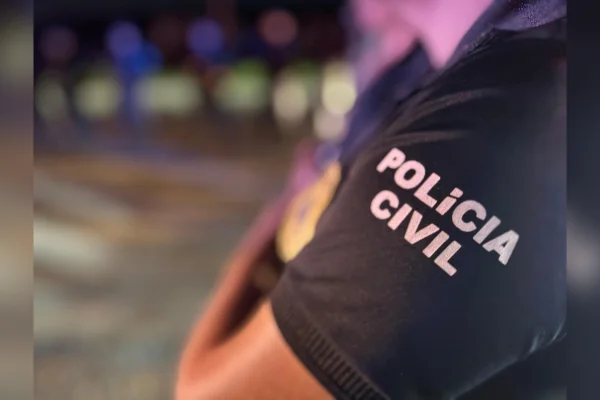 Policiais prendem suspeitos de envolvimento em estupro e homicídio de criança