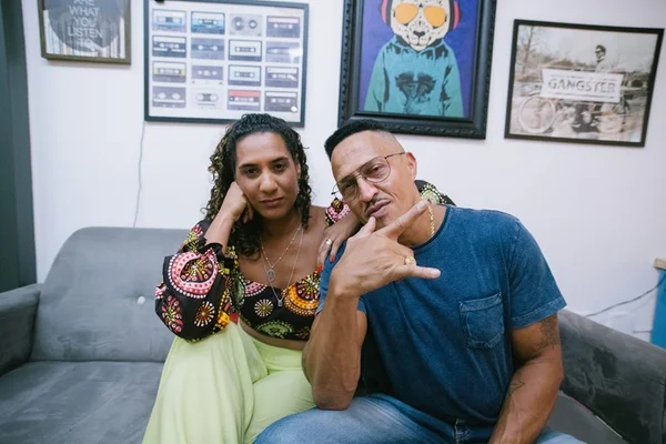 Mano Brown recebe a ministra Anielle Franco no podcast Mano a Mano