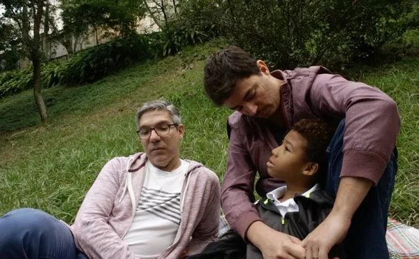 Documentário Abrindo o Armário detalha conquistas do movimento gay