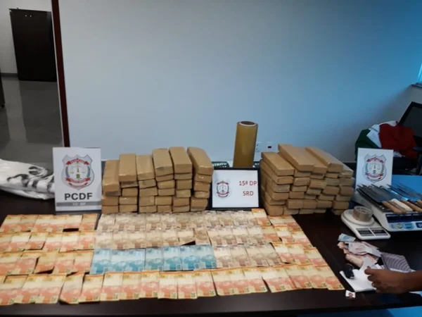 PCDF prende dois traficantes e apreende 50 kg de maconha