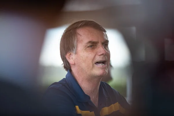 Bolsonaro critica Greta e diz que COP-25 é um jogo comercial