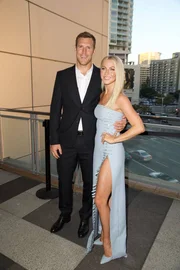 Noivo tem reação emocionante em casamento com atriz de Hollywood - imagem 4 Noivo tem reação emocionante em casamento com atriz de Hollywood - imagem 4