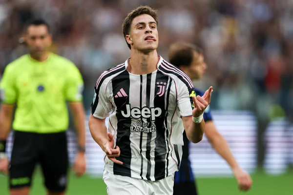 Foto colorida de Yildiz, jogador da Juventus - Metrópoles
