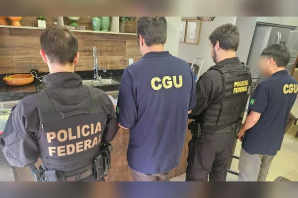 PF faz operação contra desvio de R$ 15,6 milhões da Saúde em Sergipe