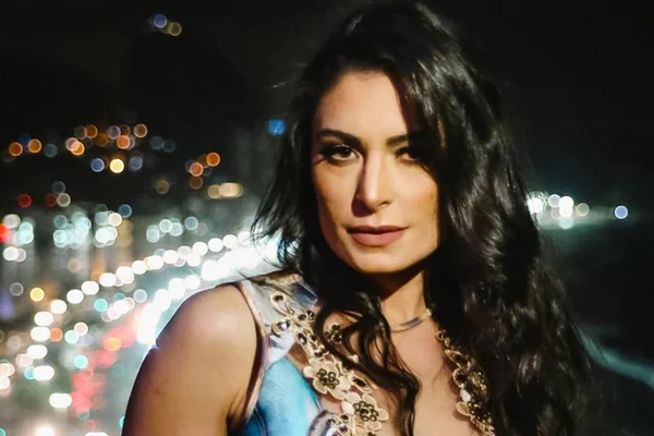 Nua, Franciely Freduzeski nega affair com pai de Neymar