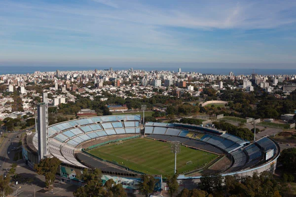 Final da Libertadores: qual o jeito mais barato de ir para Montevidéu?