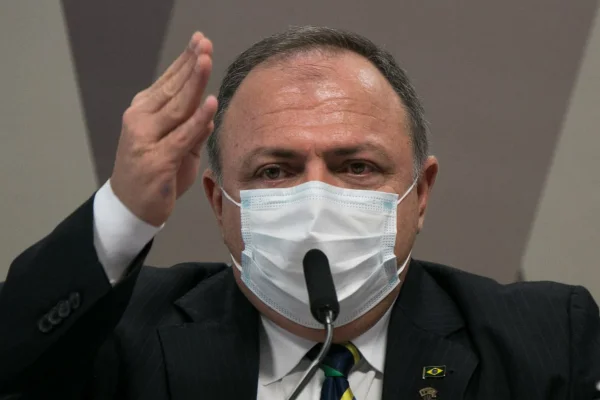 Pazuello na CPI da Covid