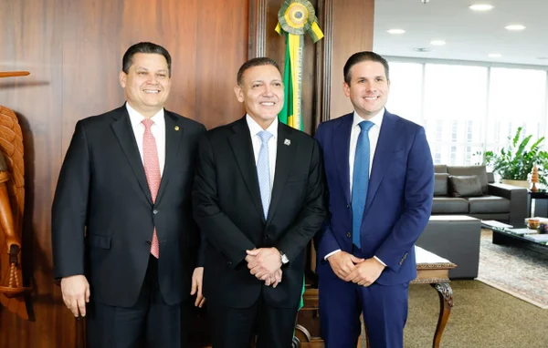 No dia do 2° turno, Nunes Marques recebe Motta e Alcolumbre no TSE