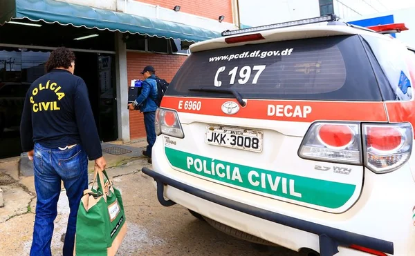 Polícia Civil faz devassa em licitações de 19 administrações regionais