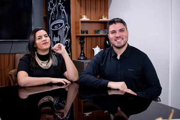 Sucesso na web, CasalVet mostra rotina de home care e inspira seguidores