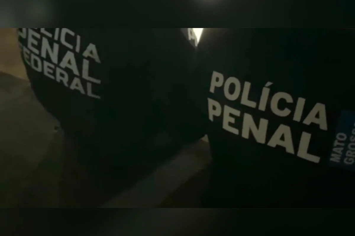 Após a detecção dos sinais, a Operação Mute atua na localização e retirada dos aparelhos identificados durante as varreduras Após a detecção dos sinais, a Operação Mute atua na localização e retirada dos aparelhos identificados durante as varreduras