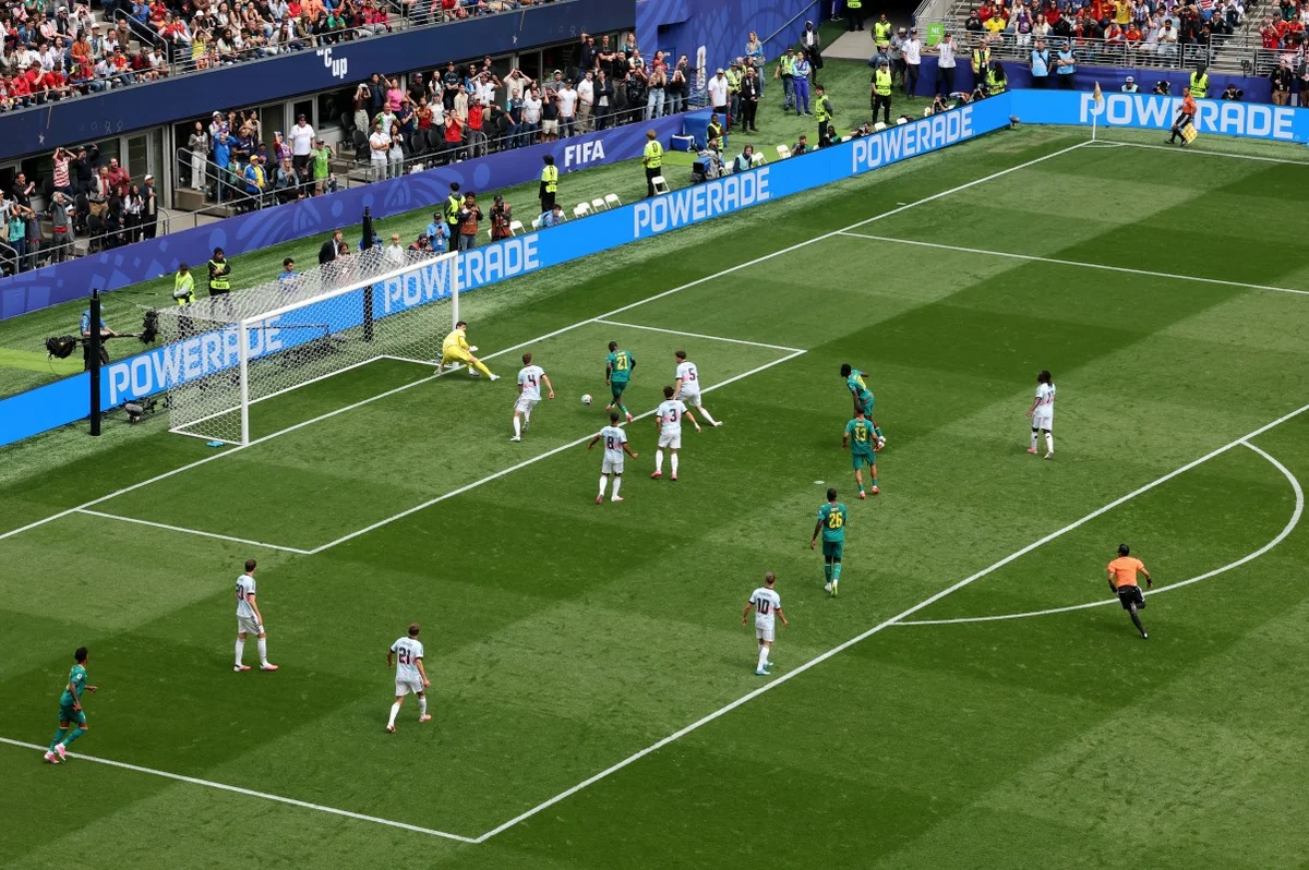 Diarra abre o placar para Senegal diante da Bélgica Diarra abre o placar para Senegal diante da Bélgica