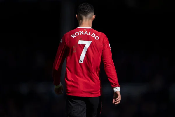 Cristiano Ronaldo é liberado de partida após morte do filho