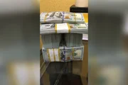 Ao todo, somente em espécie, foram apreendidos cerca de R$ 5,2 milhões em diferentes ocasiões e em estados distintos Ao todo, somente em espécie, foram apreendidos cerca de R$ 5,2 milhões em diferentes ocasiões e em estados distintos